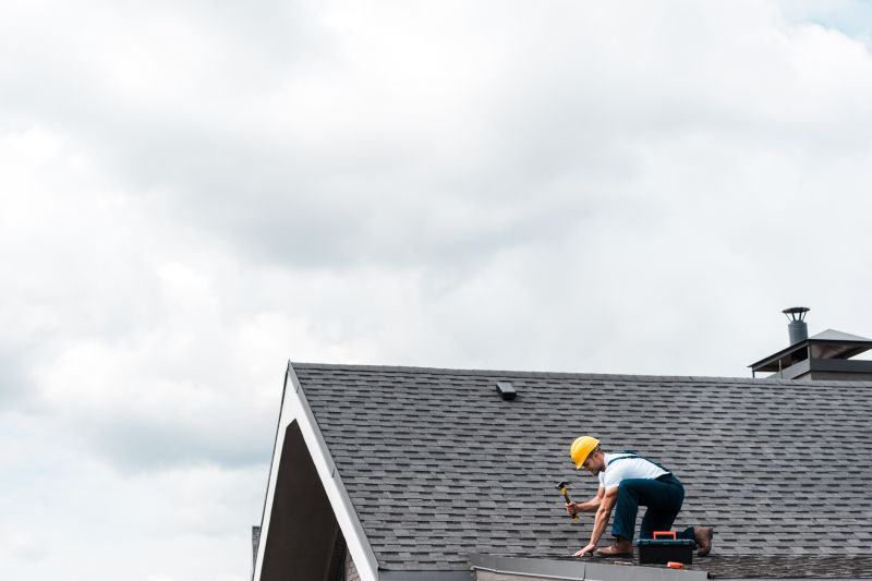 Professional Roofing Teams